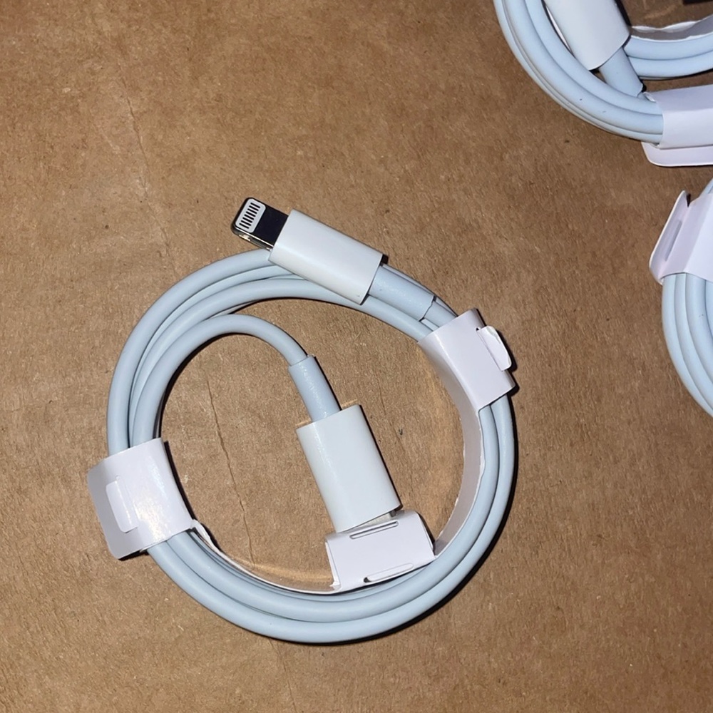 iPhone fast charger